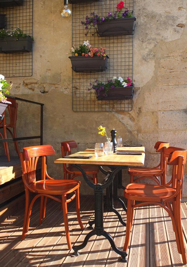 Le Pied De La Lettre Otel Grignan Dış mekan fotoğraf