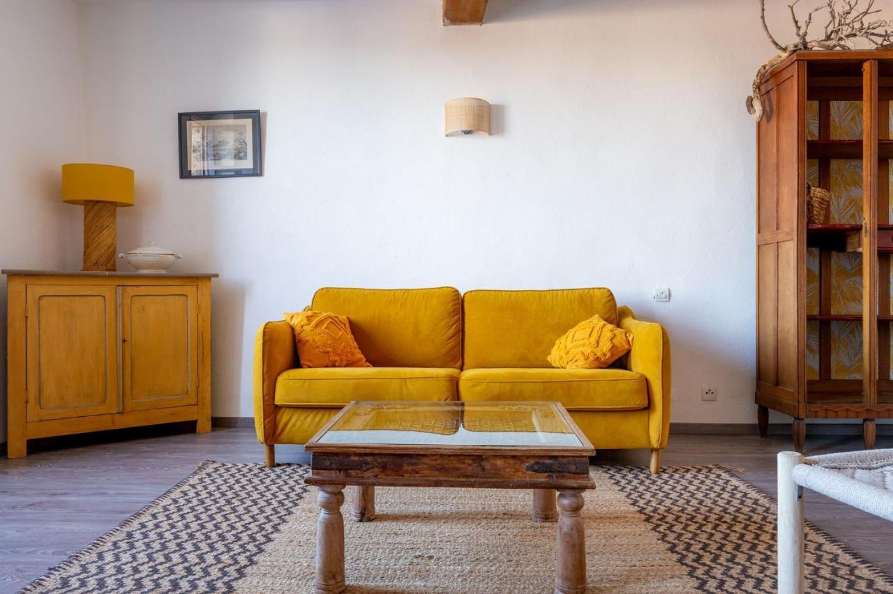Le Pied De La Lettre Otel Grignan Dış mekan fotoğraf