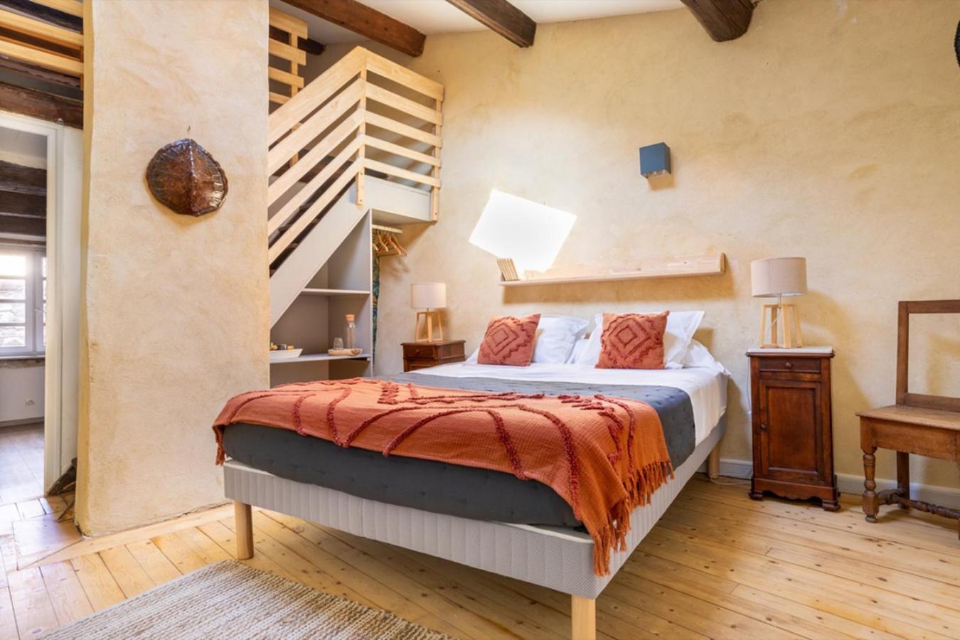 Le Pied De La Lettre Otel Grignan Dış mekan fotoğraf