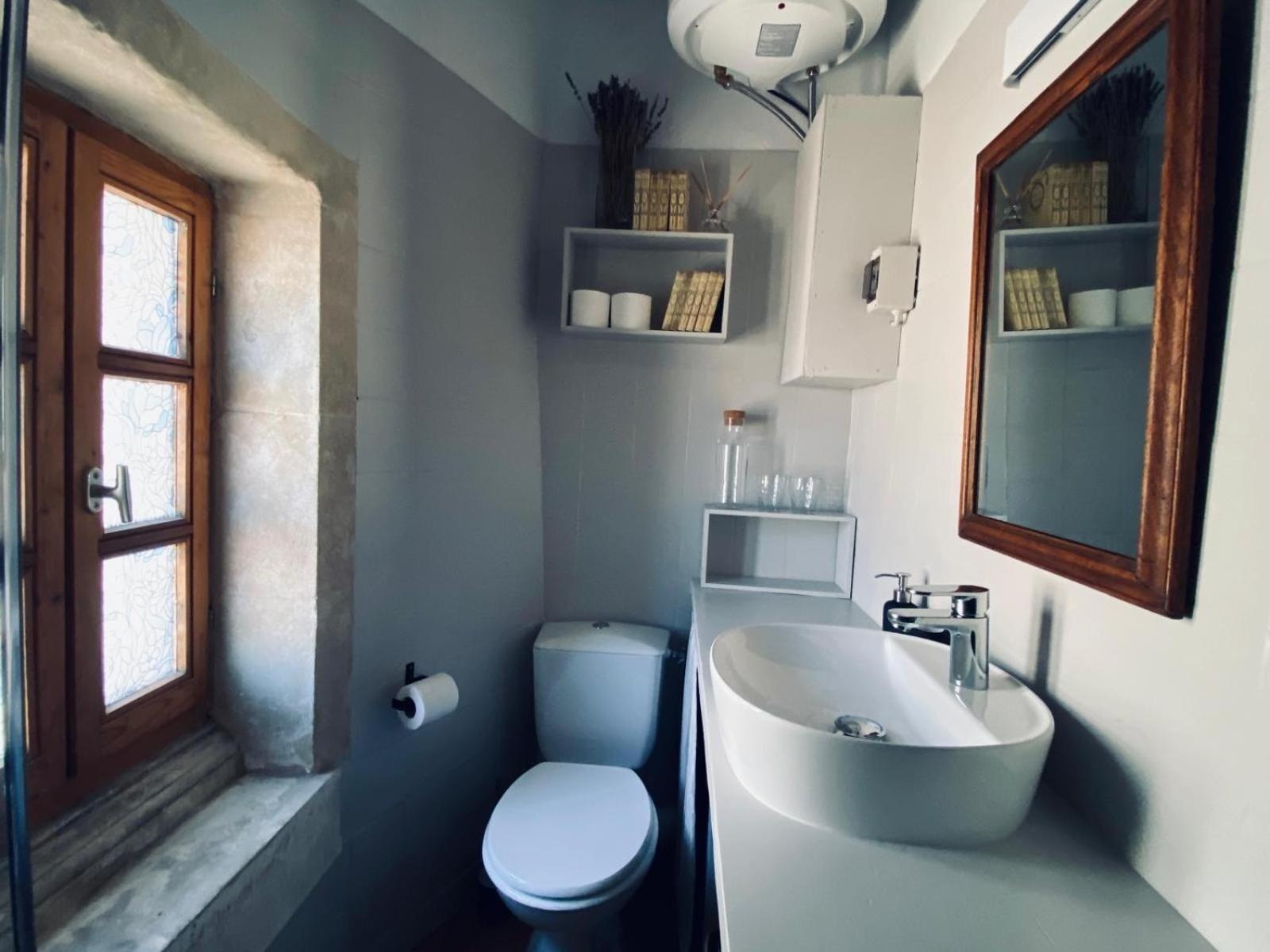 Le Pied De La Lettre Otel Grignan Oda fotoğraf